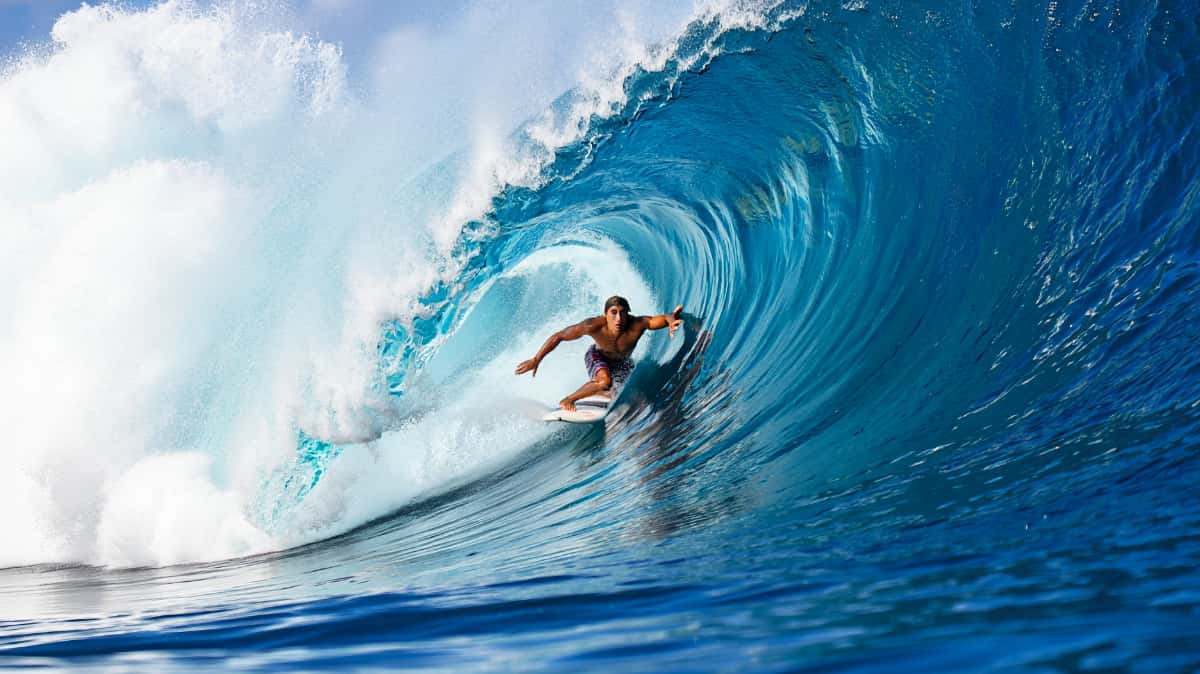 Eimeo Czemak défie Teahupo’o : la vague géante domptée à la rame