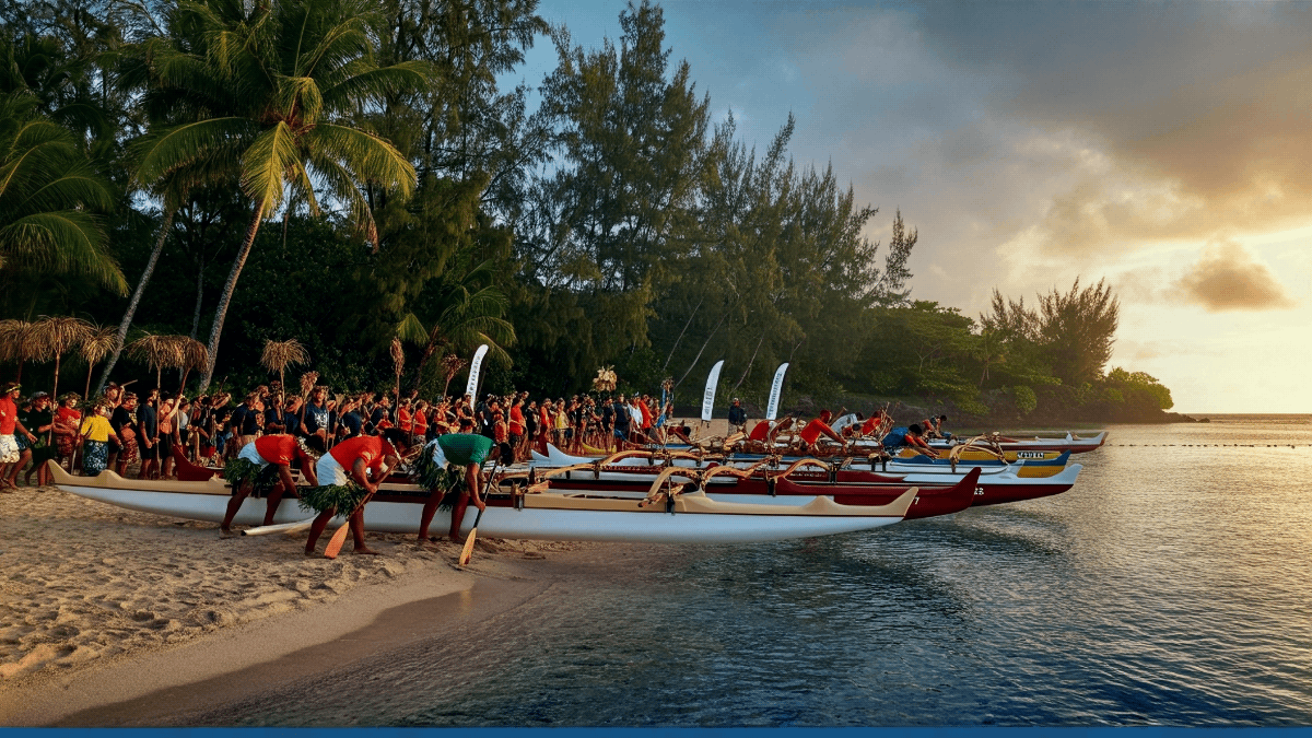 Tahiti Nui Va’a 2025 : ambiance électrique et tension maximale à Mataiea pour le grand départ
